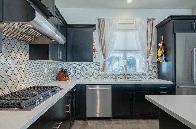 477 Marina Heights Drive, Marina CA: https://media.crmls.org/mediaz/66b56cc8-9f28-41ab-82ac-cde96c6331d0.jpg