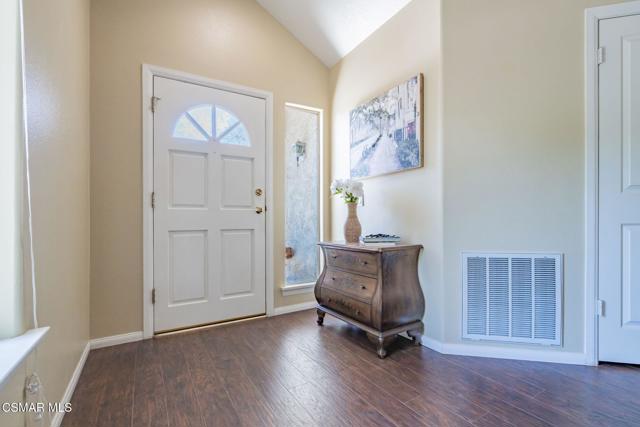 6564 La Cumbre Road, Somis CA: https://media.crmls.org/mediaz/66b67acb-a367-47b5-bb7c-d2421e00d2db.jpg