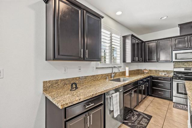 662 Ventura Drive, Soledad CA: https://media.crmls.org/mediaz/66b83608-04e5-4c41-a2f2-f36bb86245c8.jpg