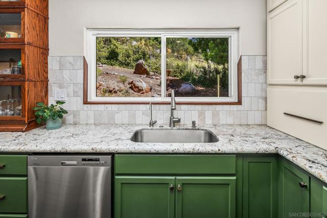 Image 11 of 53 For 1839 Avocado