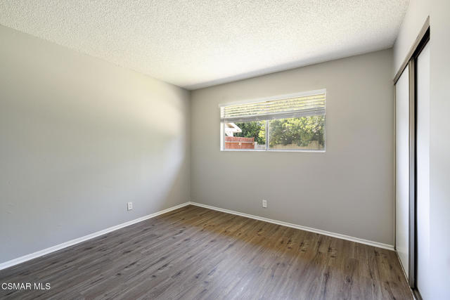 1077 Haven Avenue, Simi Valley CA: https://media.crmls.org/mediaz/66b886a0-406e-4b8b-b74e-e88f0f032904.jpg