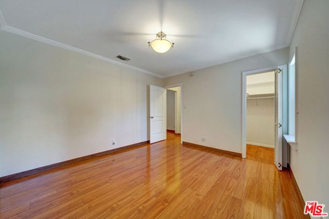 844 N Poinsettia Place, Los Angeles CA: https://media.crmls.org/mediaz/66b88706-e39a-43bb-9fec-f3e36204ce11.jpg