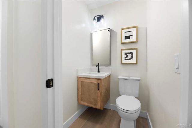 4042 Las Casas Avenue, Claremont CA: https://media.crmls.org/mediaz/66ba5451-1e42-4385-8894-e4dcc3a619bf.jpg