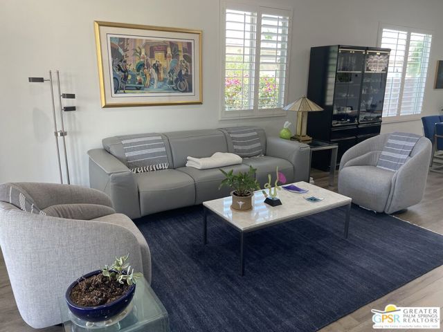81331 Corte Compras, Indio CA: https://media.crmls.org/mediaz/66ba8f5c-92a5-48e5-affd-28181c33d838.jpg