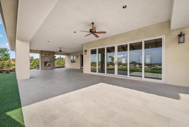 3066 Via Montevina, Fallbrook CA: https://media.crmls.org/mediaz/66bb1ab7-0d74-40fd-ab72-b9c3ba5cef47.jpg