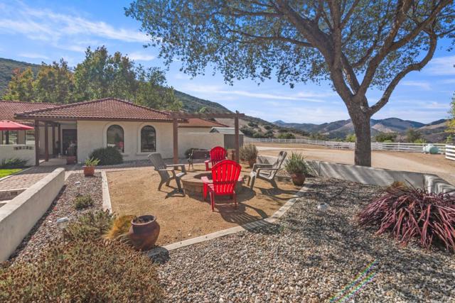 44734 Sun Valley Drive, King City CA: https://media.crmls.org/mediaz/66bb4f2a-e71f-4827-b6ec-830e8dbc0a1d.jpg