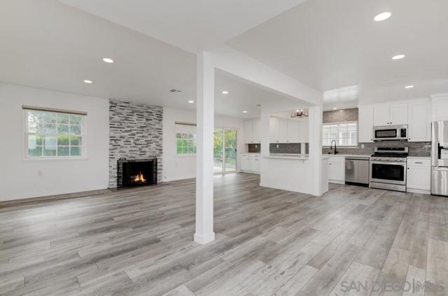 12415 Horado Road, San Diego CA: https://media.crmls.org/mediaz/66bb797f-3ba9-4a81-90bf-99e09f282e2c.jpg