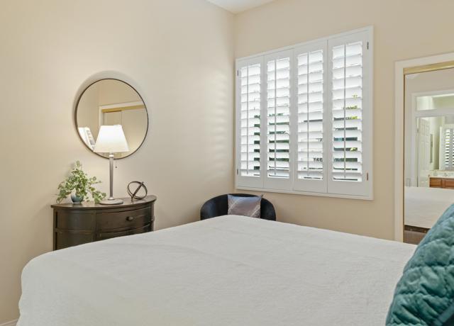 78770 Sunrise Mountain View, Palm Desert CA: https://media.crmls.org/mediaz/66bbe510-2933-42ec-be2d-ac5d34d5993e.jpg