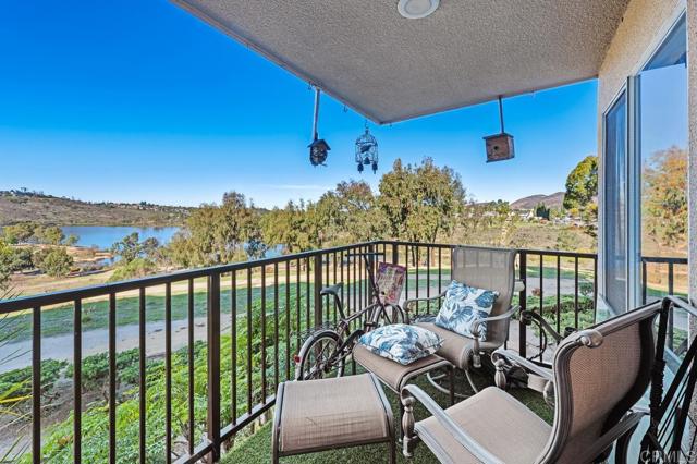 Detail Gallery Image 4 of 29 For 5710 Baltimore Dr #426,  La Mesa,  CA 91942 - 2 Beds | 1 Baths