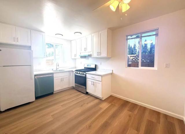 717 Ehrhorn Avenue, Mountain View CA: https://media.crmls.org/mediaz/66bc759d-913d-4a4d-b087-e9b15bbb7e40.jpg
