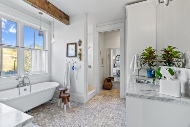 365 Race Horse Lane, La Selva Beach CA: https://media.crmls.org/mediaz/66bc8181-0d58-4bd5-a69e-67484d9fc36f.jpg