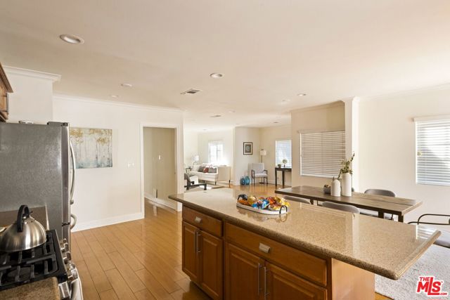 17827 Burbank Boulevard photo 18
