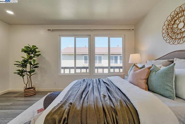 4654 Balboa Way, Fremont CA: https://media.crmls.org/mediaz/66bcd2b9-c1bc-41d5-b5b4-4cdd5ebf9605.jpg