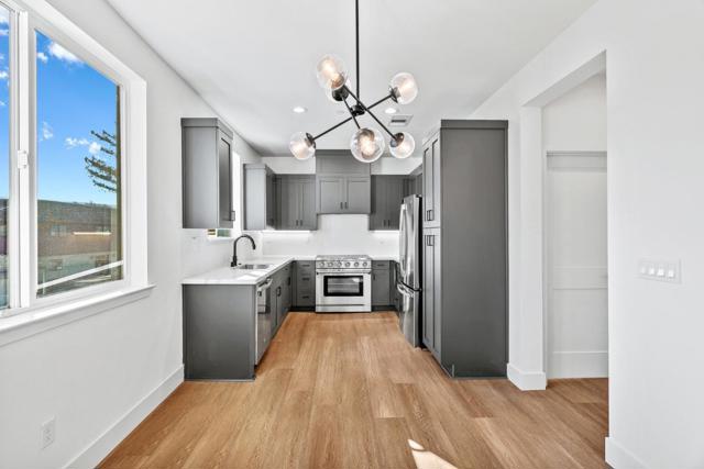 955 Woodside Road, Redwood City CA: https://media.crmls.org/mediaz/66bfc0cb-d647-441e-b3b6-1d69a227ad22.jpg