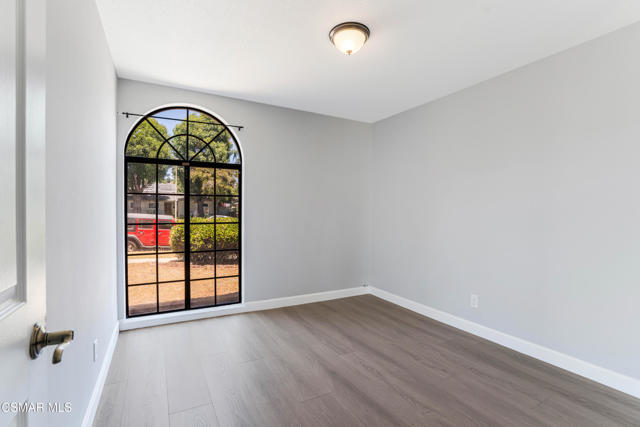 17220 Rinaldi, Granada Hills
