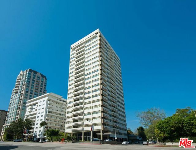 10701 Wilshire Boulevard, Los Angeles CA: https://media.crmls.org/mediaz/66c04580-102a-403f-8238-ab65163e4e9d.jpg