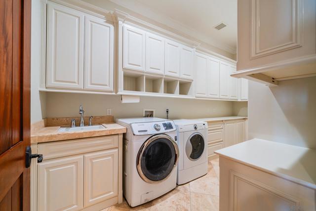 4703 Briana Ct, Fallbrook CA: https://media.crmls.org/mediaz/66c0b3eb-ae1a-4ad5-b479-2ae4739e1fa3.jpg