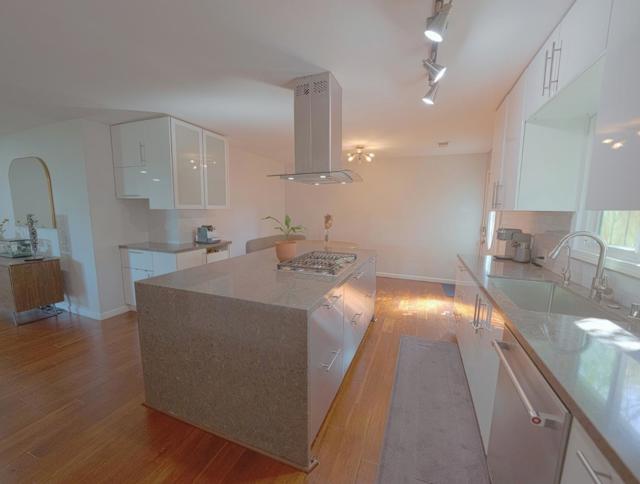 3432 Dominick Court, San Jose CA: https://media.crmls.org/mediaz/66c0e5ce-82c4-466c-9ec0-d81be1846992.jpg