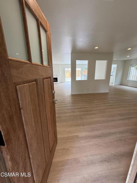 2203 Marter Court, Simi Valley CA: https://media.crmls.org/mediaz/66c180e4-5b09-433e-be45-88e4eea3d18f.jpg