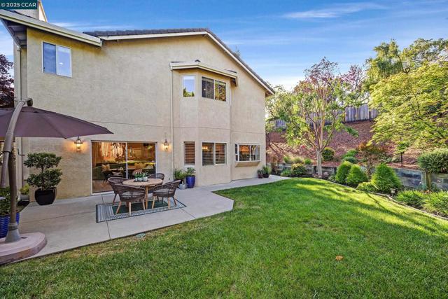 100 Bedford Ct, Danville CA: https://media.crmls.org/mediaz/66c1cdf9-b18d-4d73-843e-65df043ac175.jpg