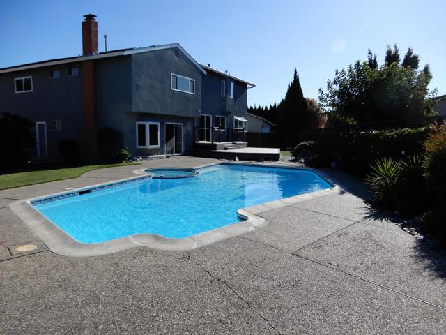 4604 Royal Forest Court, San Jose CA: https://media.crmls.org/mediaz/66c1d2aa-9be2-45ae-a7d3-0a5060c017d5.jpg