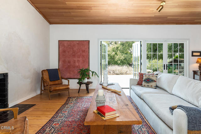 4155 Aralia Road, Altadena CA: https://media.crmls.org/mediaz/66c2611b-e4e2-4411-a985-2244c0cdd07c.jpg