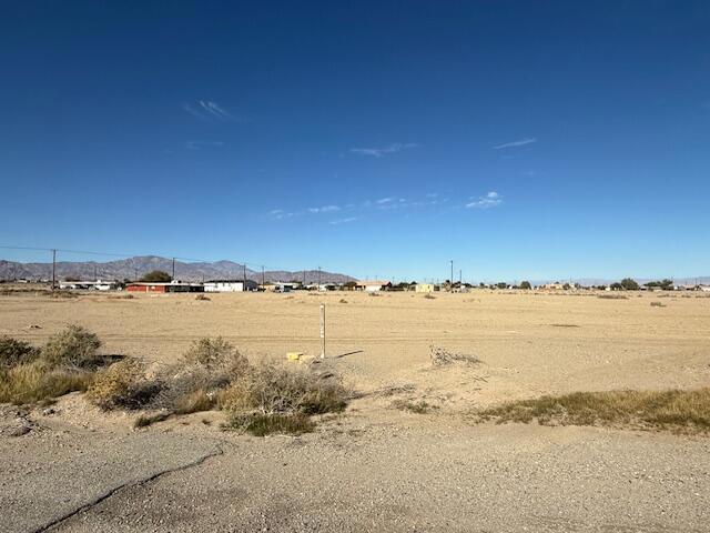 1188 Riviera Cir, Thermal CA: https://media.crmls.org/mediaz/66c507ca-0b2a-4183-9aff-2b4b06807408.jpg