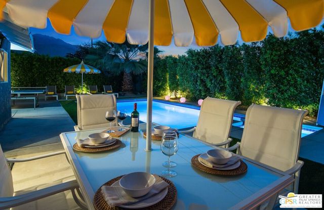 3784 E Calle San Raphael, Palm Springs CA: https://media.crmls.org/mediaz/66c6388c-b5f1-441d-ae3b-d22633cd1944.jpg