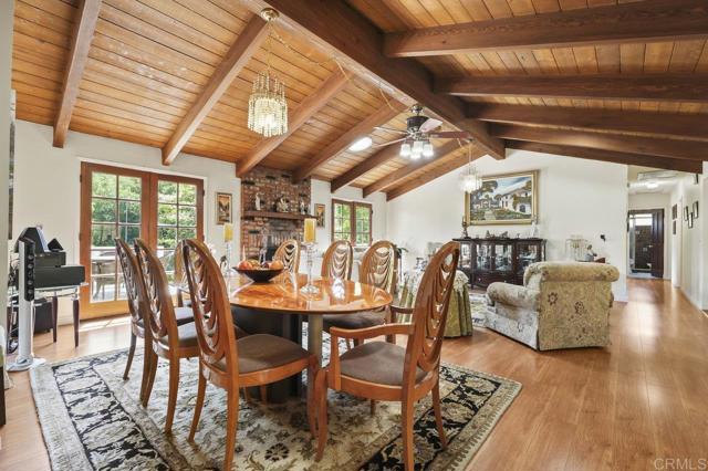 Image 10 of 43 For 39295 De Luz Road