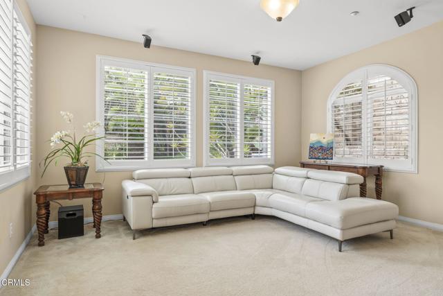 1909 S Hill Road, Ventura CA: https://media.crmls.org/mediaz/66c64534-fad1-40e5-8adb-de9b9162e031.jpg