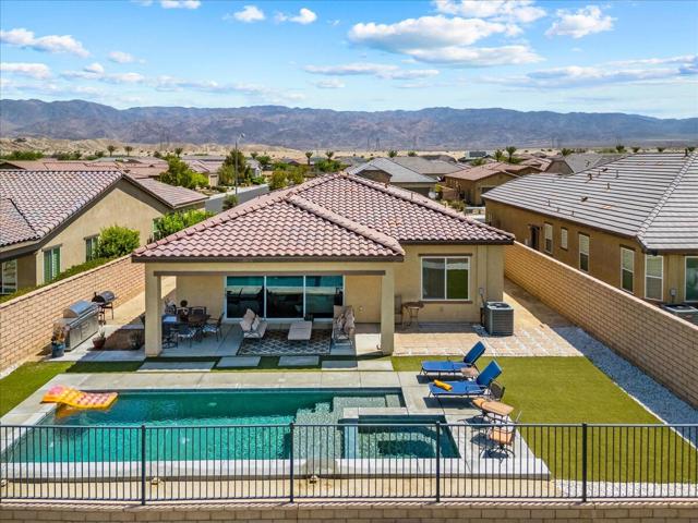 85115 Stazzano Place, Indio CA: https://media.crmls.org/mediaz/66c755ba-006b-4dba-855b-ac40043c2607.jpg