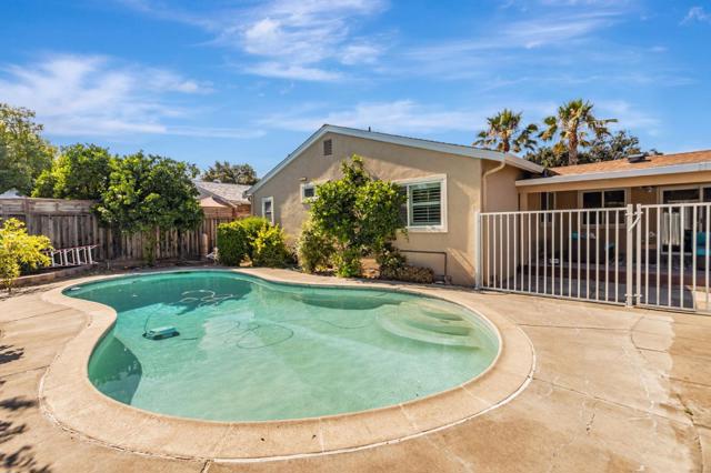 482 Calero Avenue, San Jose CA: https://media.crmls.org/mediaz/66c789f3-74ae-4f7d-97c8-7818486219c8.jpg