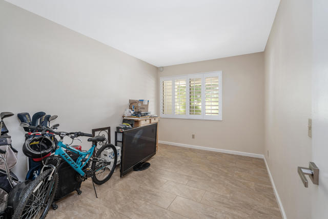 34324 Laura Way, Rancho Mirage CA: https://media.crmls.org/mediaz/66c79d4d-38af-41c7-acad-eac9d909bccd.jpg