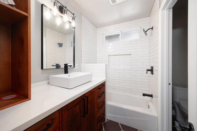 10549 Anaheim dr, La Mesa CA: https://media.crmls.org/mediaz/66c7cad9-31d0-4e85-9852-e850901a196f.jpg