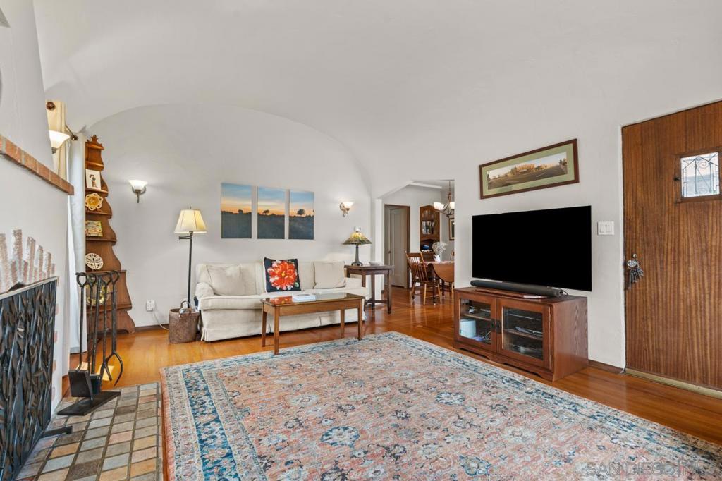 3576 Villa Terrace - photo 6