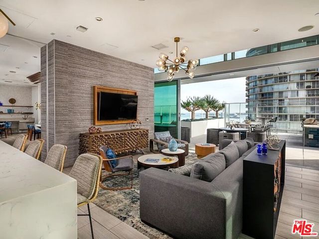 707 E Ocean Boulevard, Long Beach CA: https://media.crmls.org/mediaz/66c96705-5a68-440c-b1c4-f8fe9c9451e0.jpg