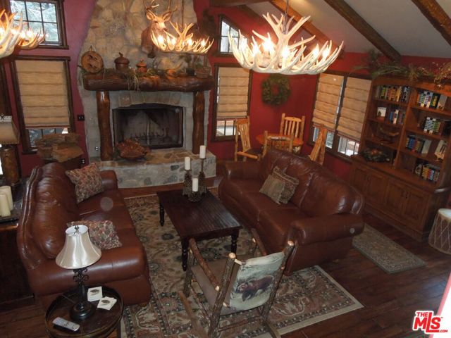 365 Mittry Lane, Lake Arrowhead CA: https://media.crmls.org/mediaz/66c97903-f5e0-423b-86df-2781e4cff124.jpg