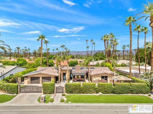 75580 Fairway Drive, Indian Wells CA: https://media.crmls.org/mediaz/66c9d1f7-7d9e-4b82-a4a8-0dc365ed0c10.jpg