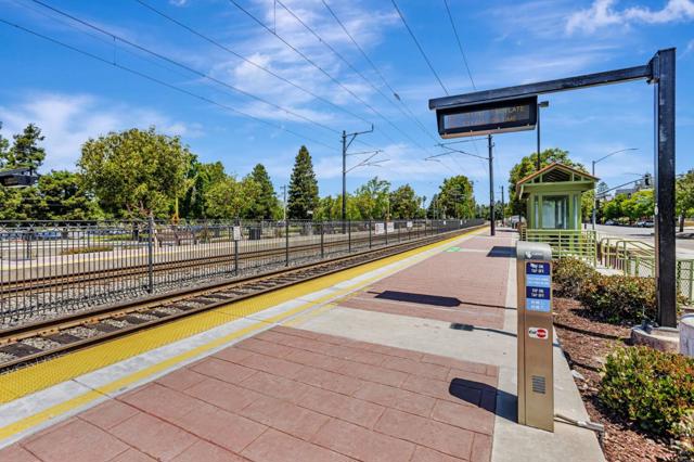103 Whits Road, Mountain View CA: https://media.crmls.org/mediaz/66ca4b34-be18-4f75-af15-7d2963044f1e.jpg