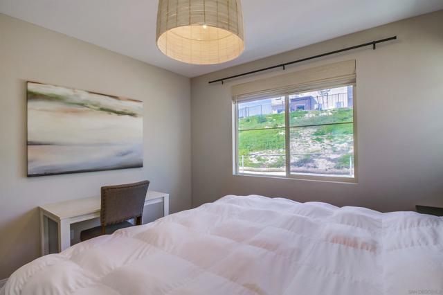 2304 Trevi Cir, Chula Vista CA: https://media.crmls.org/mediaz/66ca783a-a8df-4724-86e5-6a97400eedb6.jpg
