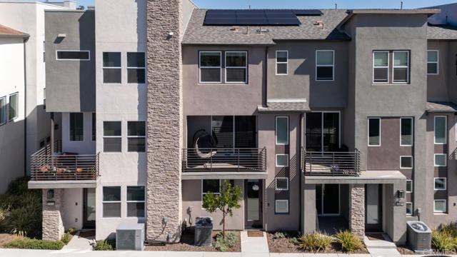 10416 Adamson Way, San Diego CA: https://media.crmls.org/mediaz/66ca8310-1778-4b6d-9ca8-b1098a396e09.jpg