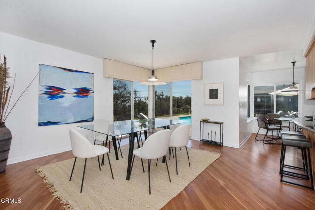 3345 Rubio Crest Drive, Altadena CA: https://media.crmls.org/mediaz/66cac26d-408c-462b-a6ee-30fe8ef0dddd.jpg