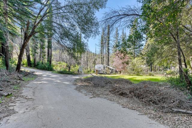 15995 Big Basin Way, Boulder Creek CA: https://media.crmls.org/mediaz/66cc3280-ef70-4175-8a45-b4b22410561c.jpg