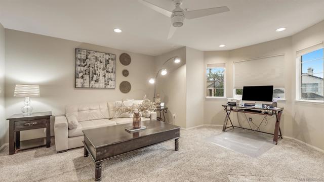 2352 Rock Crest Gln, Escondido CA: https://media.crmls.org/mediaz/66cd005c-3c75-42ed-a0c0-39bf7d301fbc.jpg