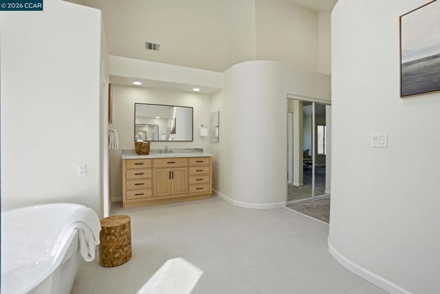 Image 40 of 60 For 1038 Mccauley Rd