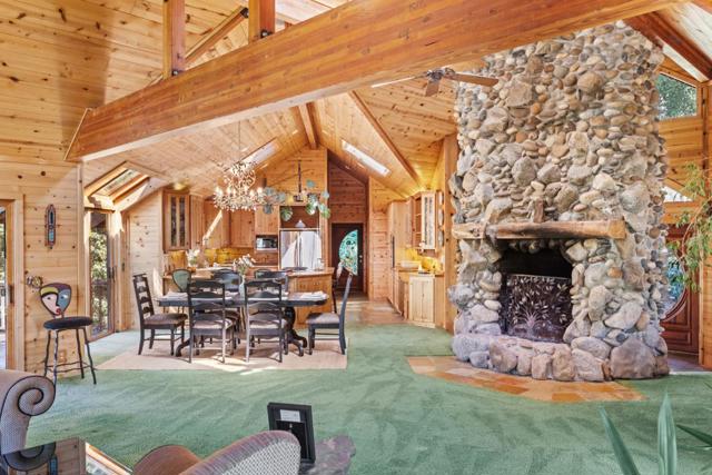 994 Laurel Grove Drive, Soquel CA: https://media.crmls.org/mediaz/66cdc635-5d24-4145-8bb2-925dadcf5533.jpg