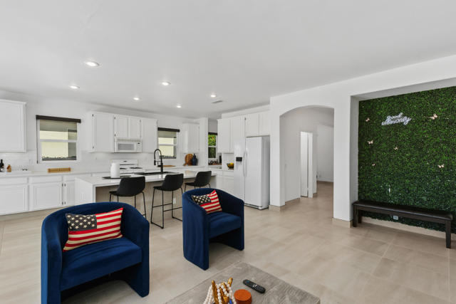 49489 Douglas Street, Indio CA: https://media.crmls.org/mediaz/66cdd17b-8741-493d-9be2-fcb2422a55cf.jpg