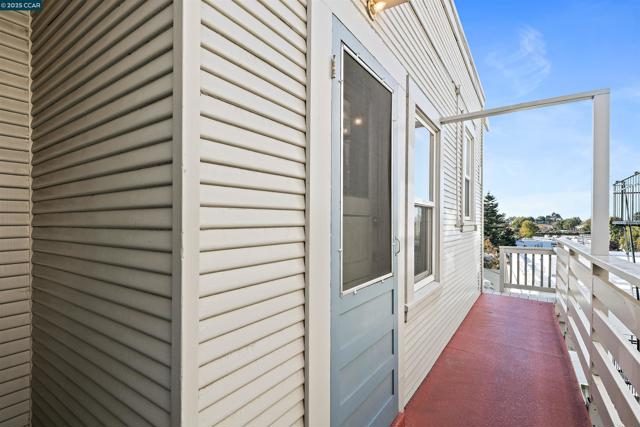Image 43 of 60 For 4215 Terrace St