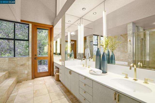 Image 30 of 60 For 76 Quail Ln  