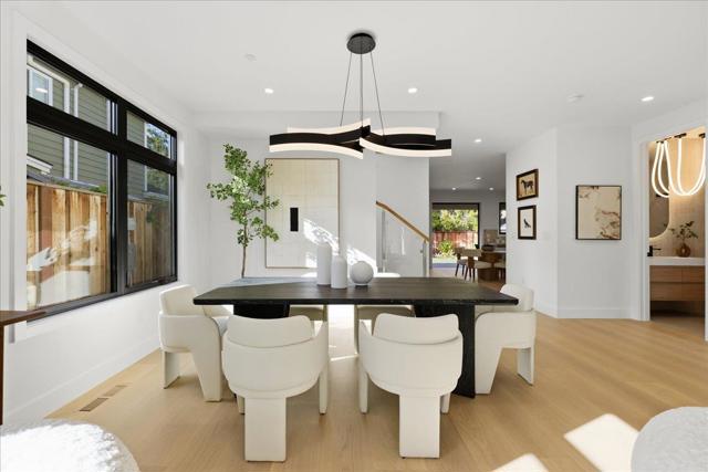 852 La Para Avenue, Palo Alto CA: https://media.crmls.org/mediaz/66d18509-4ad6-4179-8c28-aac8ea59fac2.jpg